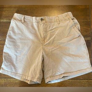 Old Navy OG Chino shorts size L, khaki/tan color